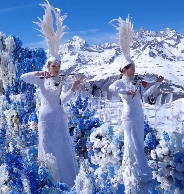 ekstravagantna-svadba-vo-shvajcarija-e-kako-zimska-bajka-nevestata-smrznata-vo-kocka-mraz-angel-leta-nad-gostite-25.jpg