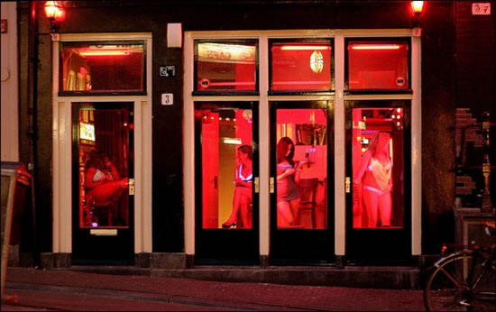 red-light-district-amsterdam-6