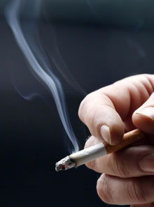 kako-vlijaat-cigarite-vrz-izgledot