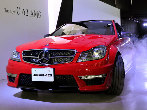 mercedes-c63-amg-foto-3