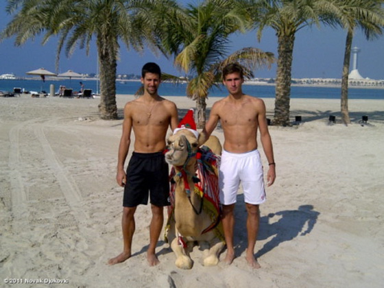 nole-uziva-vo-abu-dabi-1