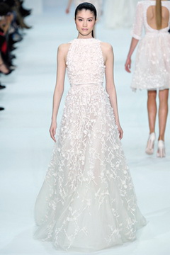 elie-saab-vo-boite-na-vinozitoto-14