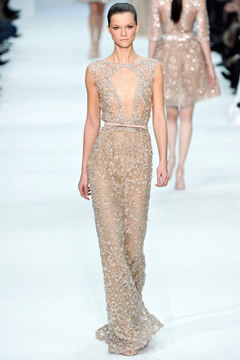 elie-saab-vo-boite-na-vinozitoto-15