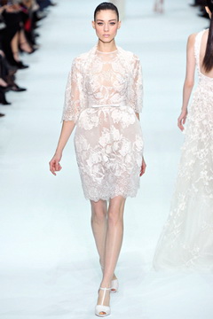 elie-saab-vo-boite-na-vinozitoto-2