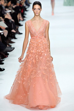 elie-saab-vo-boite-na-vinozitoto-20