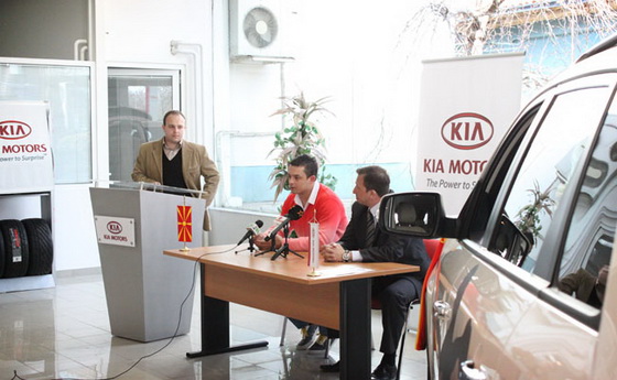 naumce-mojsovski-zastitno-lice-za-suv-programata-na-kia-1