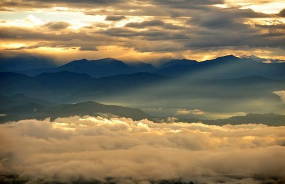 nagarkot-najubavoto-izgrejsonce-vo-selceto-nad-oblacite-2