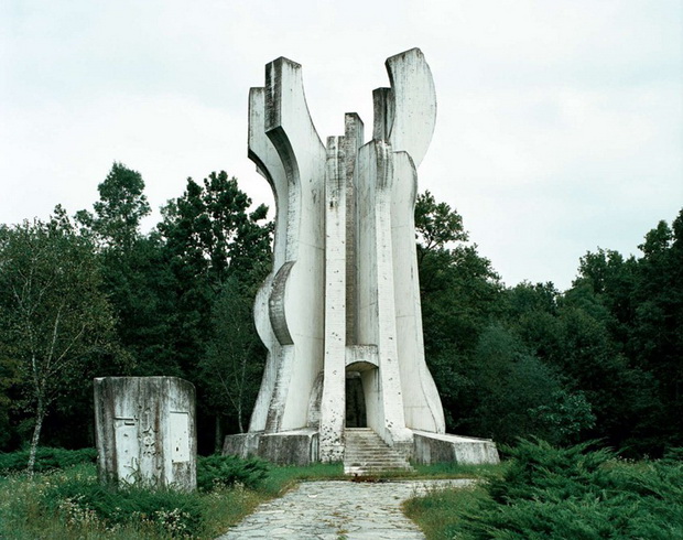 zaboravenite-spomenici-na-jugoslavija-21