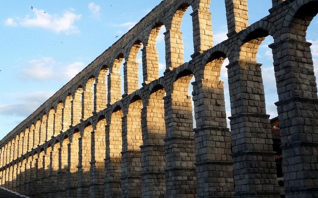 5-prekrasni-akvadukti-od-rimsko-doba-1