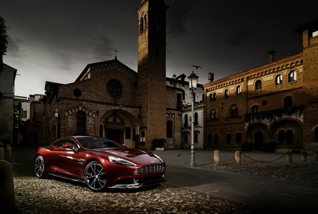 aston-martin-vanquish-na-zajdisonce-8