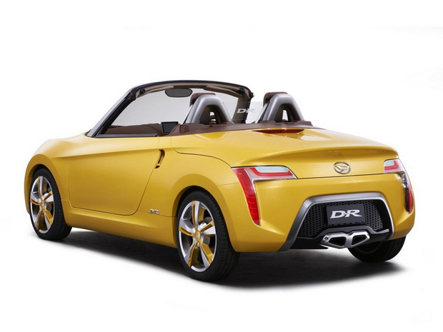 d-r-concept-noviot-kabriolet-na-daihatsu-3