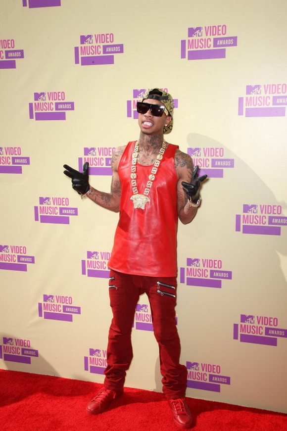 modata-na-mtv-vma-2012-foto-12