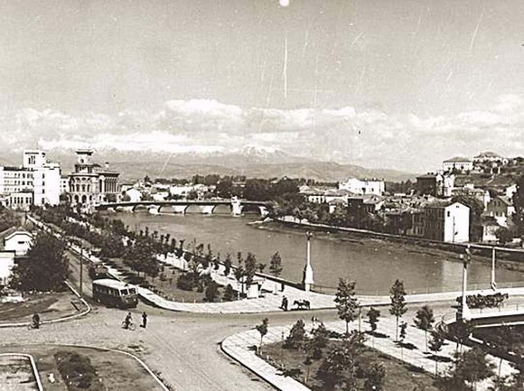 staro-skopje-ednostaven-grad-so-dusa-foto-1