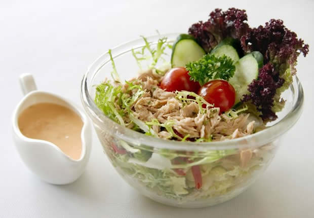 salata-od-zelka-i-tuna