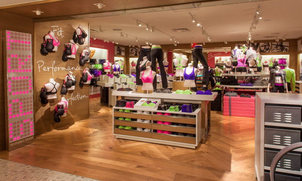 otvorena-najgolemata-prodavnica-na-victorias-secret-4