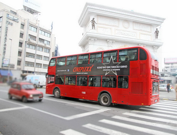 vo-avtobus-15-ka-kako-vo-kino-4