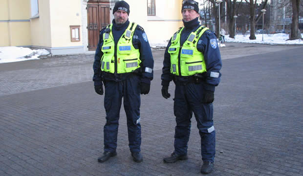 vic-na-denot-si-bile-dvajca-policajci