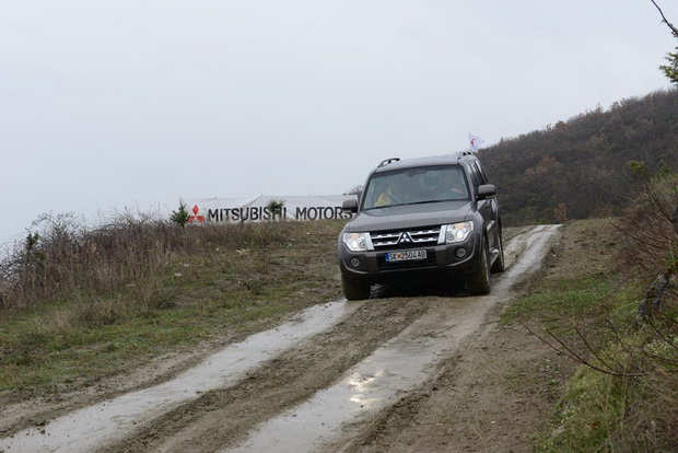 mitsibushi-vikendov-gi-pokaza-off-road-genite-3