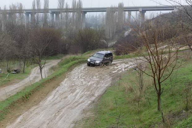 mitsibushi-vikendov-gi-pokaza-off-road-genite-4