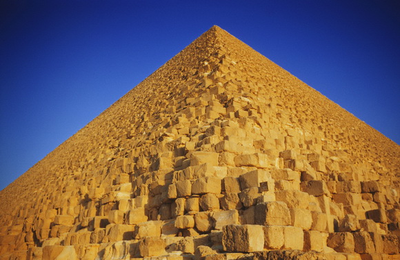 spektakularni-zabraneti-fotki-od-piramidite-11
