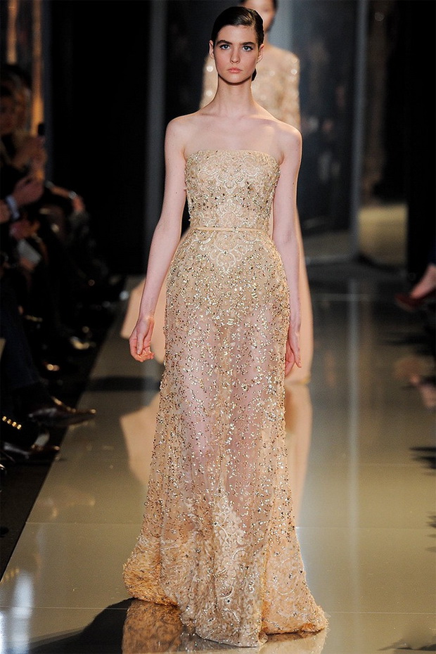 zenski-sveceni-predlozi-od-H-i-M-Guess-i-elie-saab-24