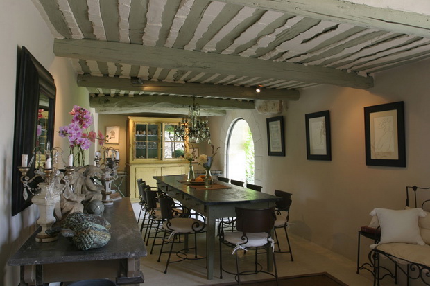 eleganten-hotel-vo-srceto-na-francija-8