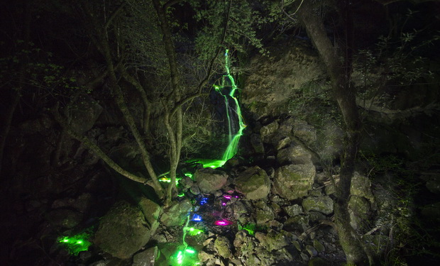 magicni-svetlosni-vodopadi-7