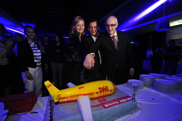 dhl-ekspres-makedonija-go-proslavi-svojot-20-godishen-jubilej-3