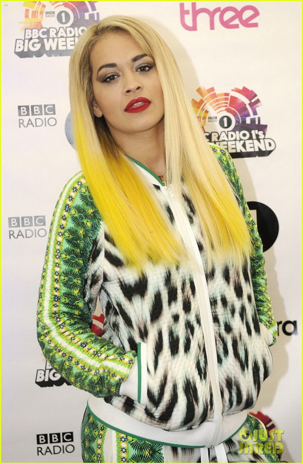 sto-e-so-outfitov-na-rita-ora-1