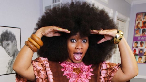 gorda-sopstvenicka-na-najbusavata-afro-frizura-01