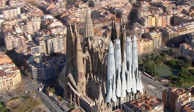kako-ke-izgleda-katedralata-sagrada-familia-vo-2026ta-godina-kompletno-zavrsena-video