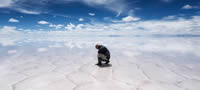 najgolemoto-ogledalo-na-svetot-ezeroto-salar-de-uyuni-foto-povekje