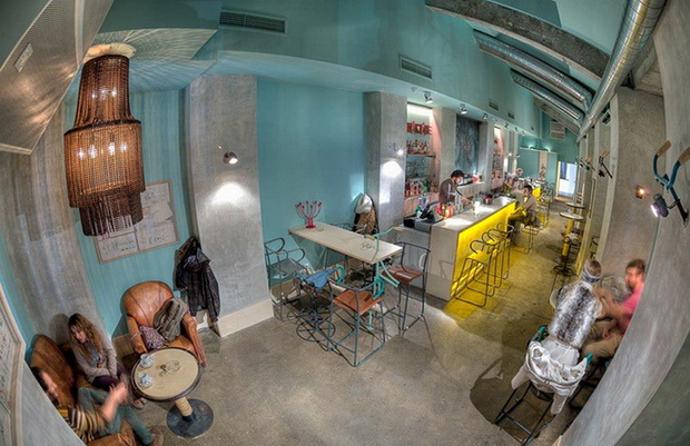 neodoliv-retro-bar-son-na-sekoj-velosipedist-01