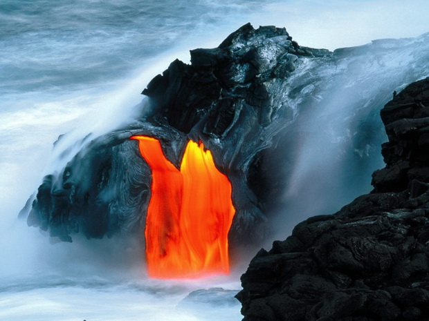 foto-avantura-edinstveniot-vulkan-koj-eruptira-vo-okean-01