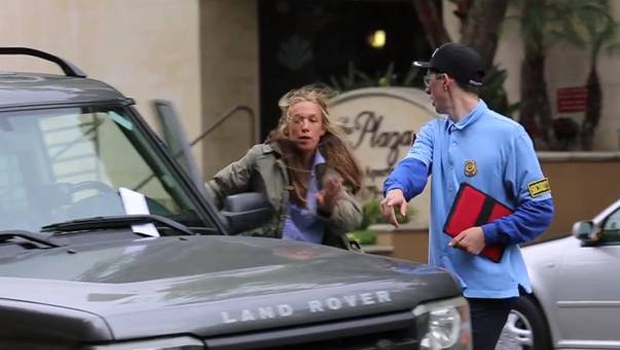 kazna-za-parking-koja-ke-vi-go-razubavi-denot-video-01