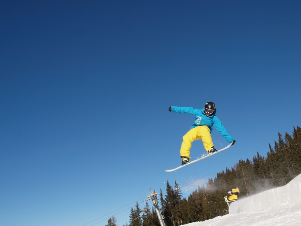 popova-sapka-domakin-na-fis-snoubord-kup-2014-02