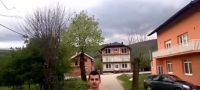 bosancite-imaat-vistinska-hit-parodija-na-reklamata-so-zan-klod-van-dam-video-01-povekje
