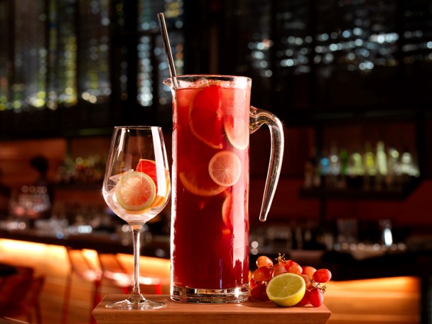 apricot-sangria-instant-koktel-za-precek-na-letoto-2