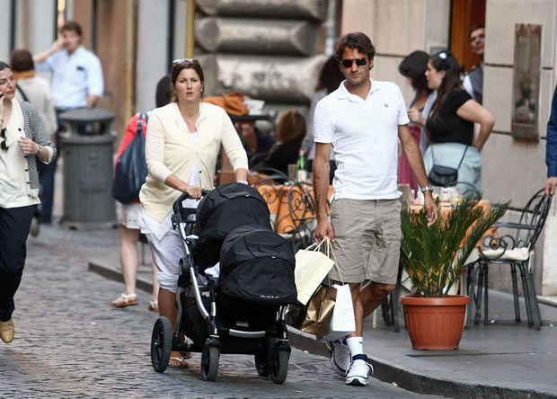 roger-i-mirka-federer-po-vtor-pat-roditeli-na-bliznaci