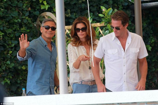 pocnuva-svadbata-na-george-clooney-i-amal-alamudin-foto-video-7