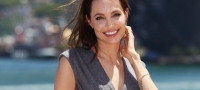 angelina-jolie-ja-zavrsuva-akterskata-kariera-01-povekje