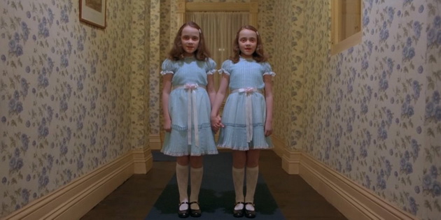 se-sekavate-na-mornicavite-bliznacki-od-filmot-the-shining-eve-gi-35-godini-podocna-01