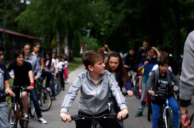 edukativna-trka-so-velosipedi-vo-gradski-park-2