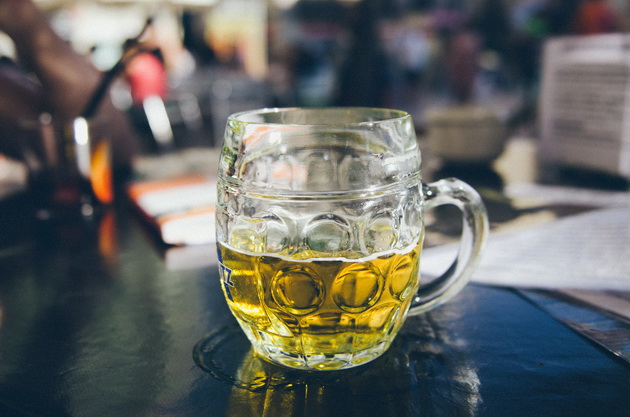 10-pricini-zosto-ova-leto-da-se-razladite-so-krigla-pivo-01.jpg