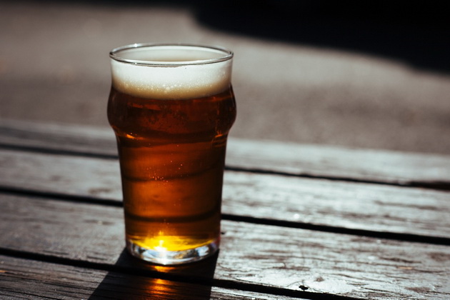 10-pricini-zosto-ova-leto-da-se-razladite-so-krigla-pivo-02.jpg
