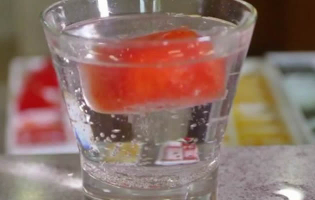 stavi-kocka-mraz-co-sprite-a-ona-shto-go-dobi-kje-ve-iznenadi-01.jpg