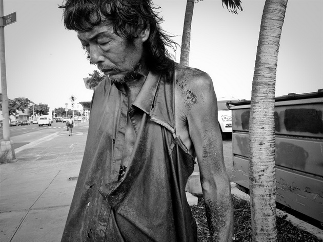 taa-gi-fotografirala-bezdomnicite-no-ne-ochekuvala-tatko-i-da-bide-eden-od-niv-03.jpg