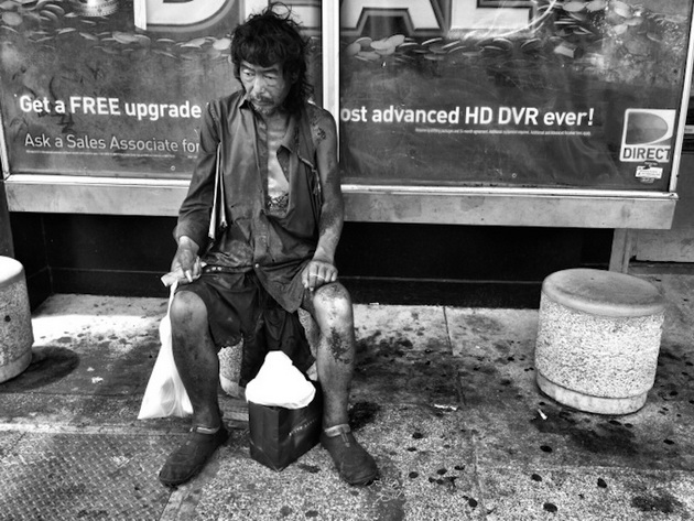 taa-gi-fotografirala-bezdomnicite-no-ne-ochekuvala-tatko-i-da-bide-eden-od-niv-04.jpg
