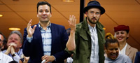 15-sekundi-smeenje-jimmy-fallon-i-justin-timberlake-igraat-na-single-ladies-na-us-open-video-povekje.jpg