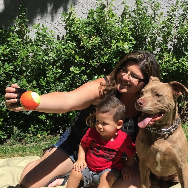 genijalen-dodatok-za-telefoni-za-da-napravite-sovrsheno-selfi-so-milenikot-2.jpg